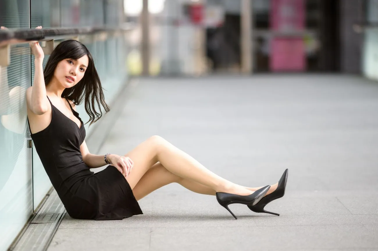 [Mzsock] NO.226 Bao Stockings and High Heels Beautiful Legs Outdoor Shot 2 street photography#[99P]-32